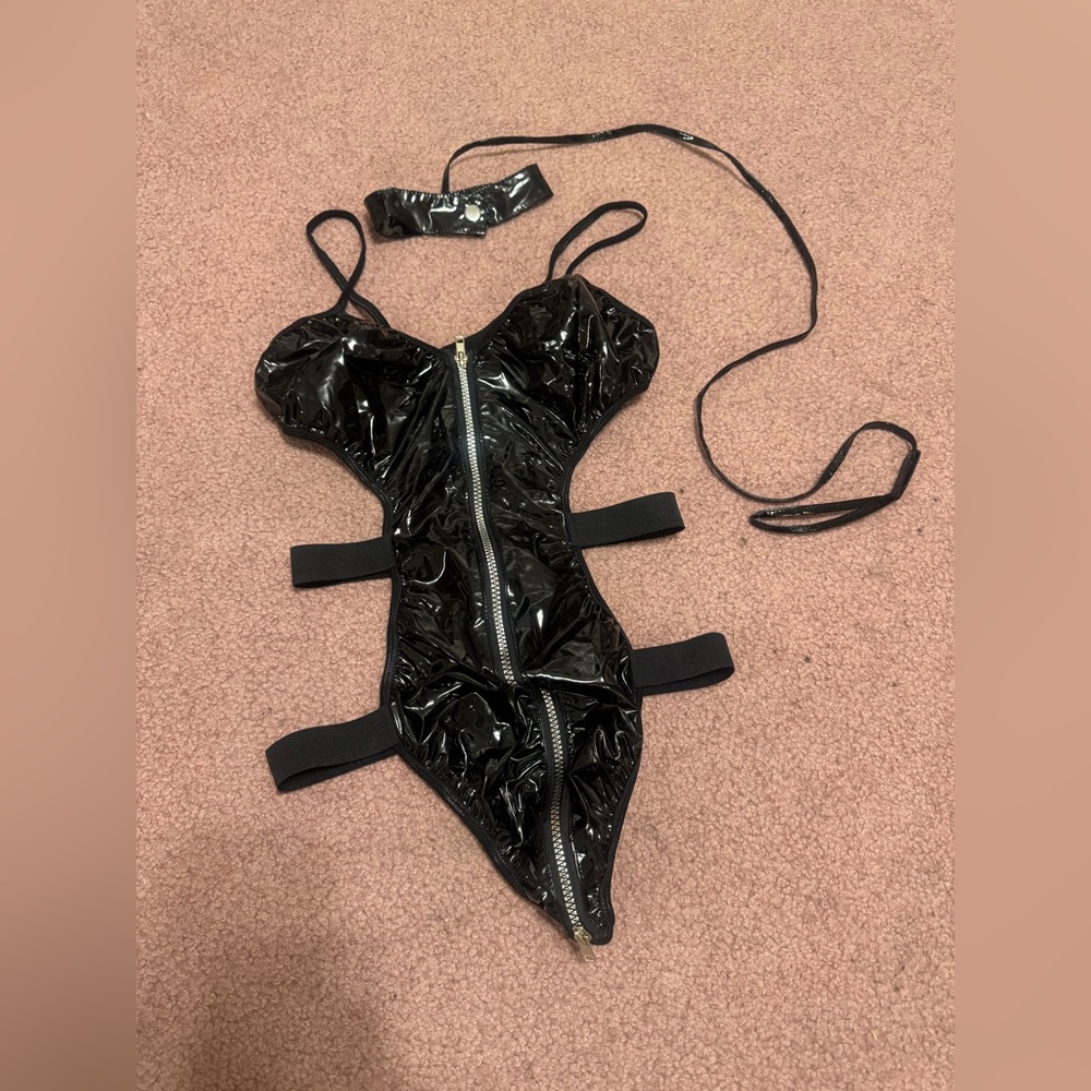 New Small medium black Vinal pu bodysuit lingerie goth gothic zipper